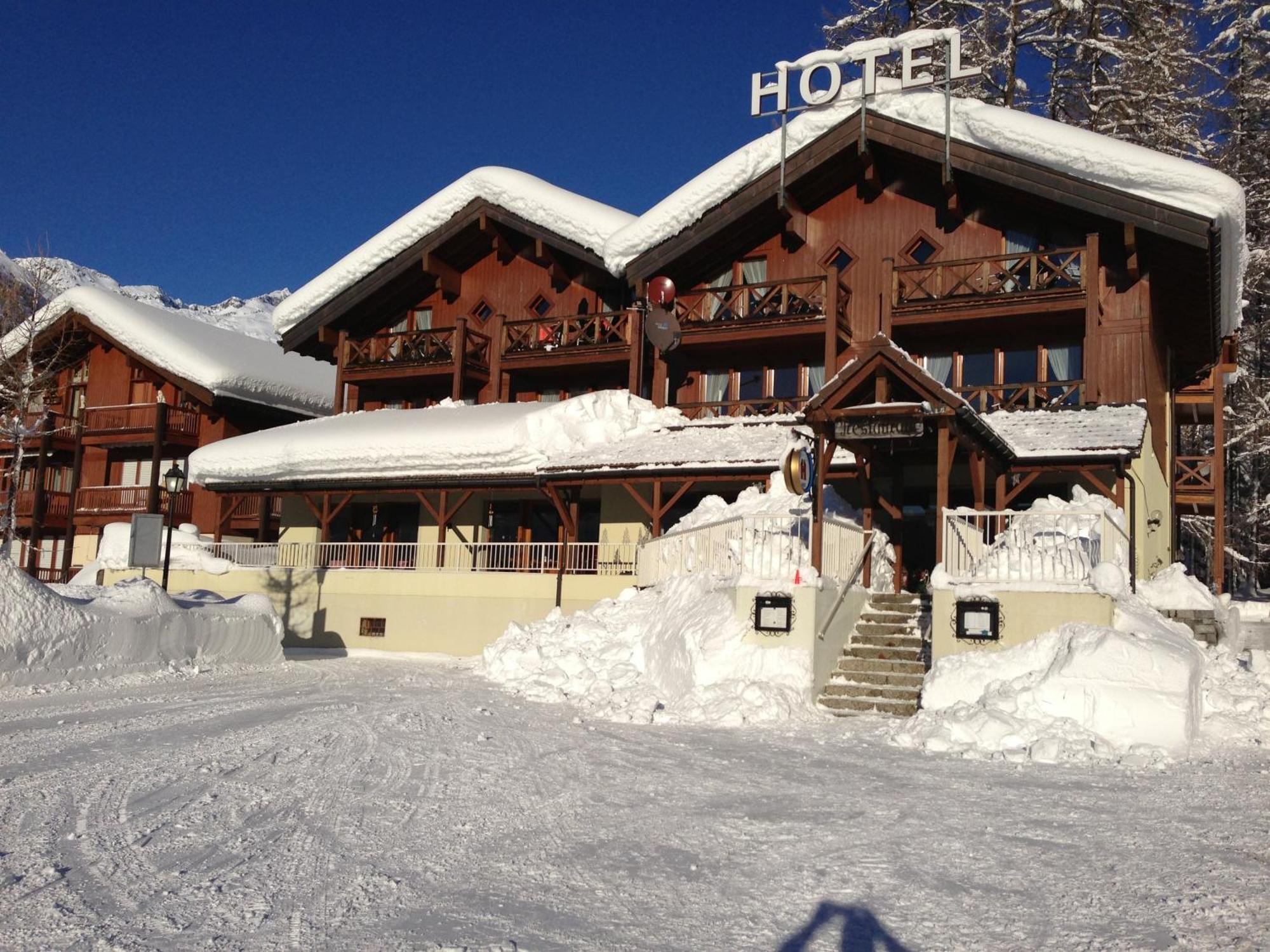 Hotel Alpenhof Oberwald Luaran gambar
