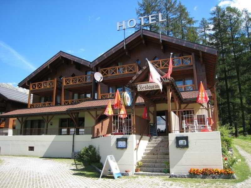 Hotel Alpenhof Oberwald Luaran gambar