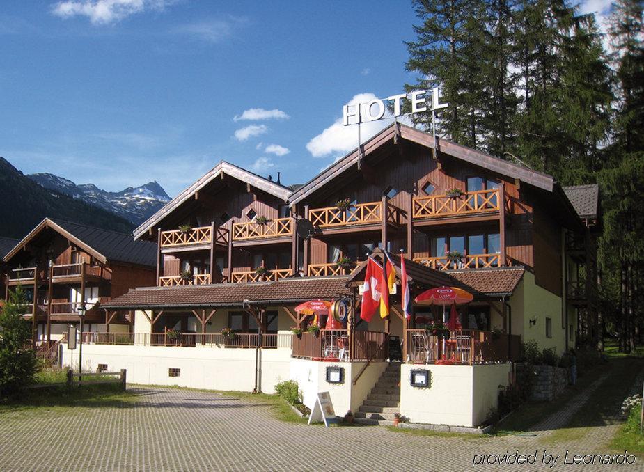 Hotel Alpenhof Oberwald Luaran gambar