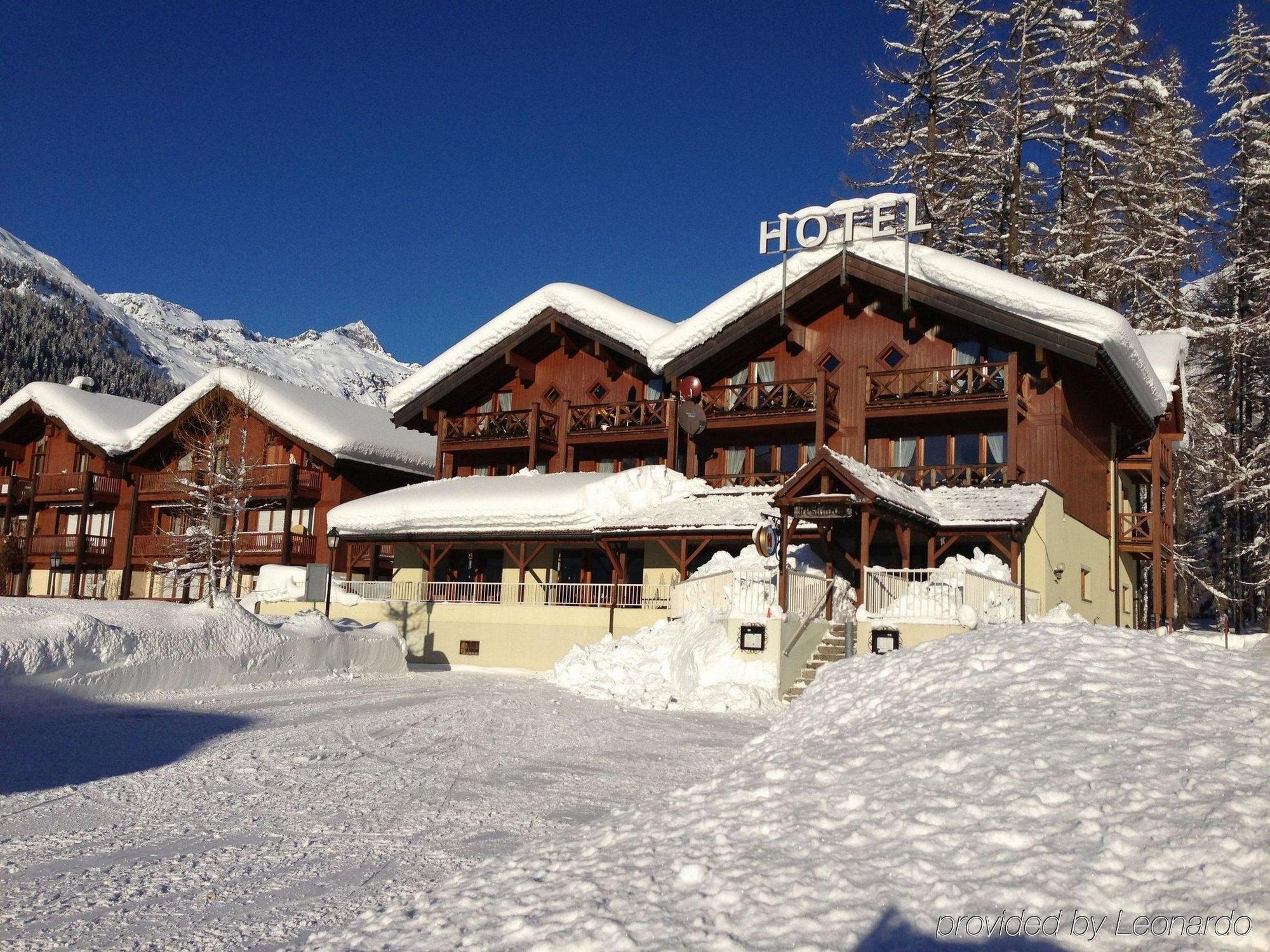 Hotel Alpenhof Oberwald Luaran gambar