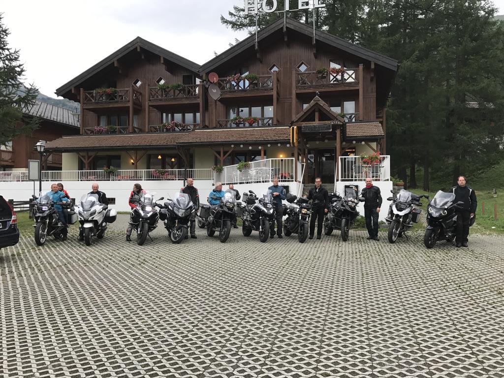 Hotel Alpenhof Oberwald Luaran gambar